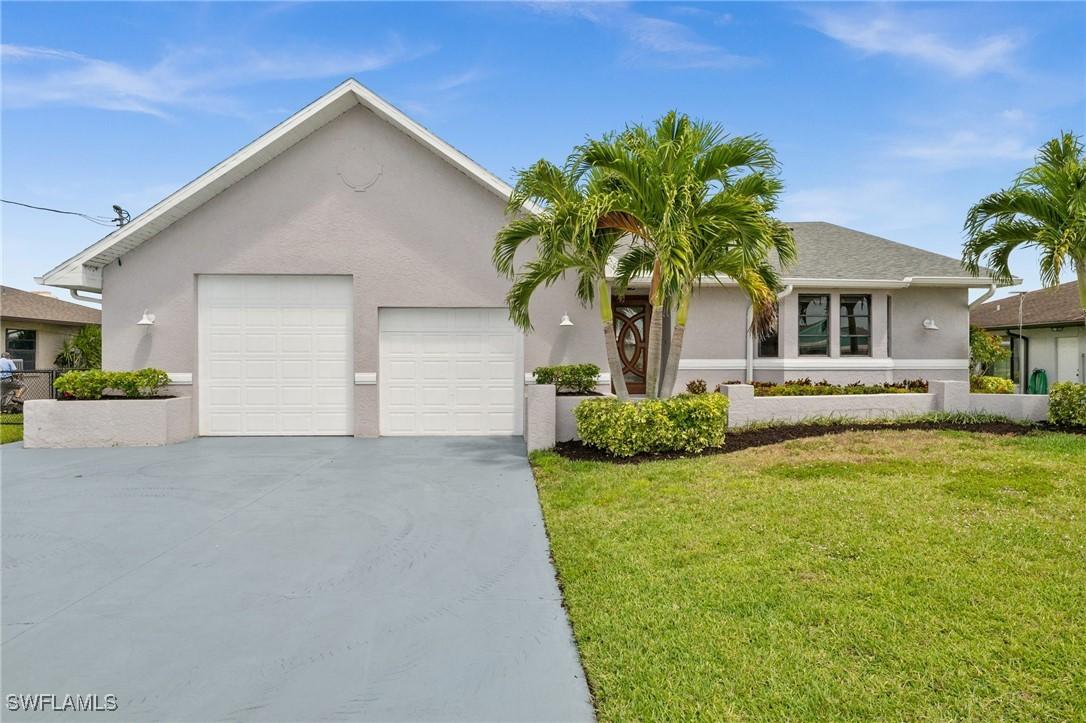 7195 Reymoor Dr., North Fort Myers, FL 33917