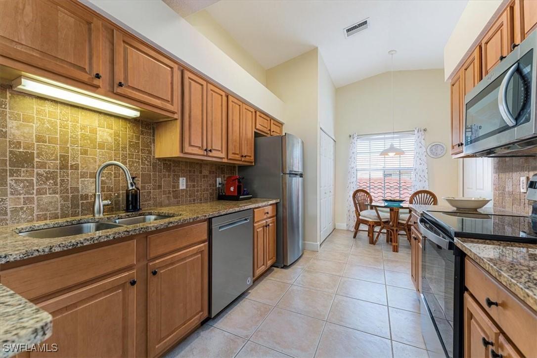 26651 Rosewood Pointe Cir. #204, Bonita Springs, FL 34135
