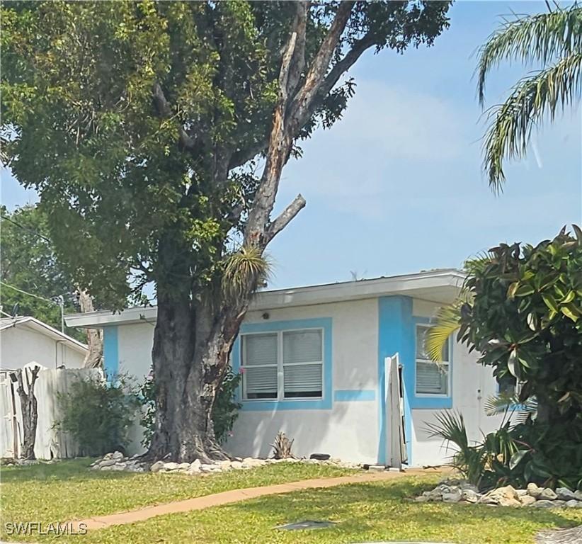 2631 Becca Ave., Naples, FL 34112