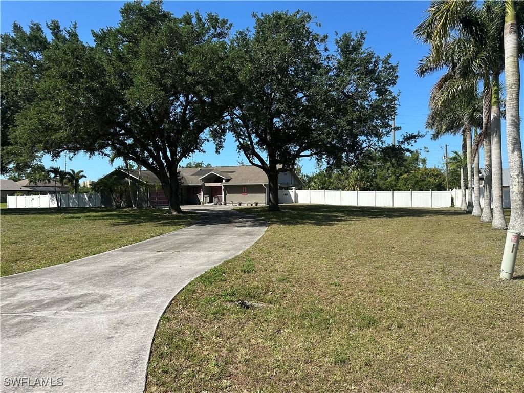 20600 Charing Cross Cir., Estero, FL 33928
