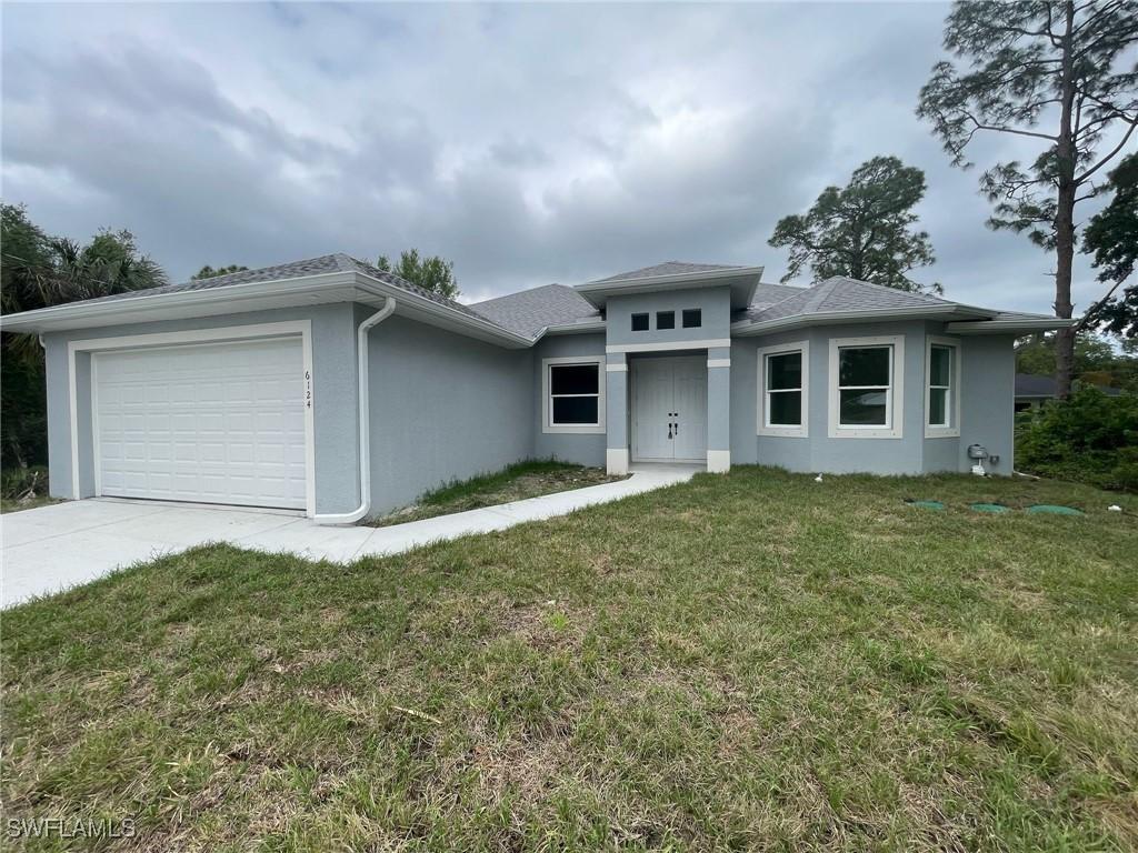 6124 Laurelwood Dr., Fort Myers, FL 33905