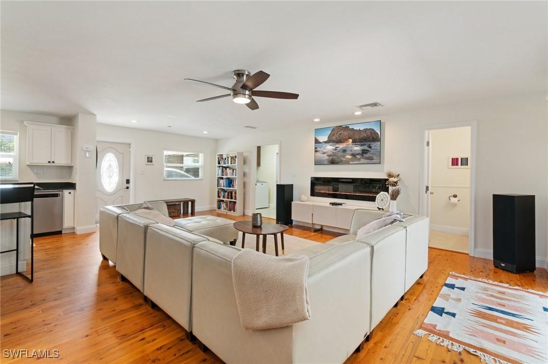 27404 Tennessee St., Bonita Springs, FL 34135