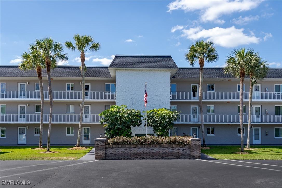 5515 Rattlesnake Hammock Rd. #205, Naples, FL 34113