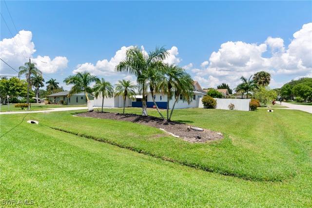 New Homes with In-ground Swimming Pools That Attend Naples Park Elementary School: May 4th to May 10th