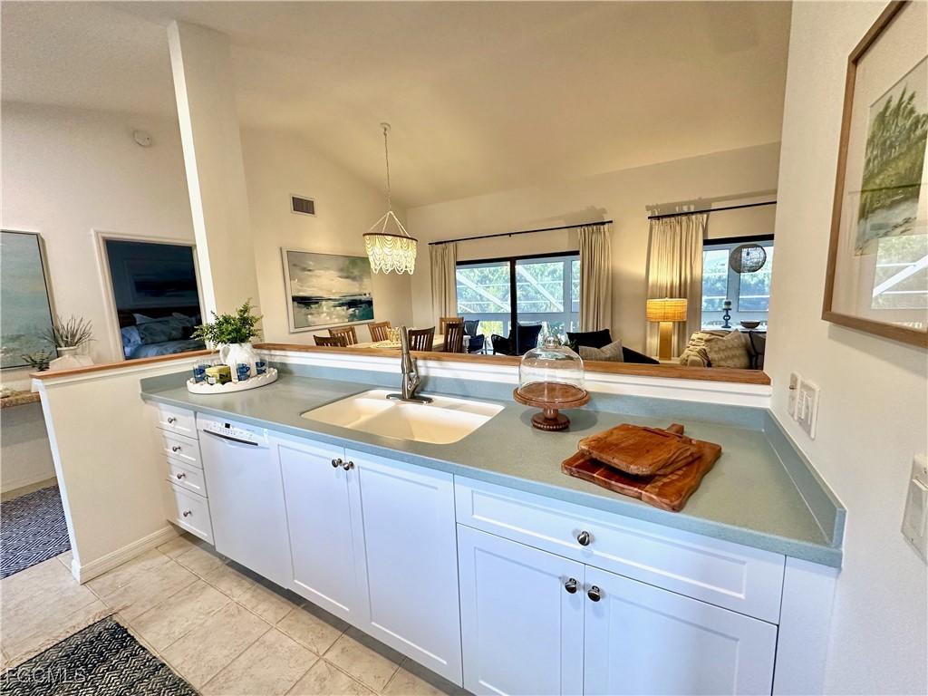 458 Lake Murex Cir., Sanibel, FL 33957