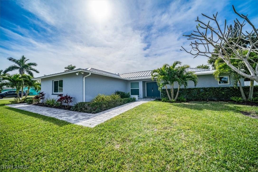635 W W Valley Dr., Bonita Springs, FL 34134