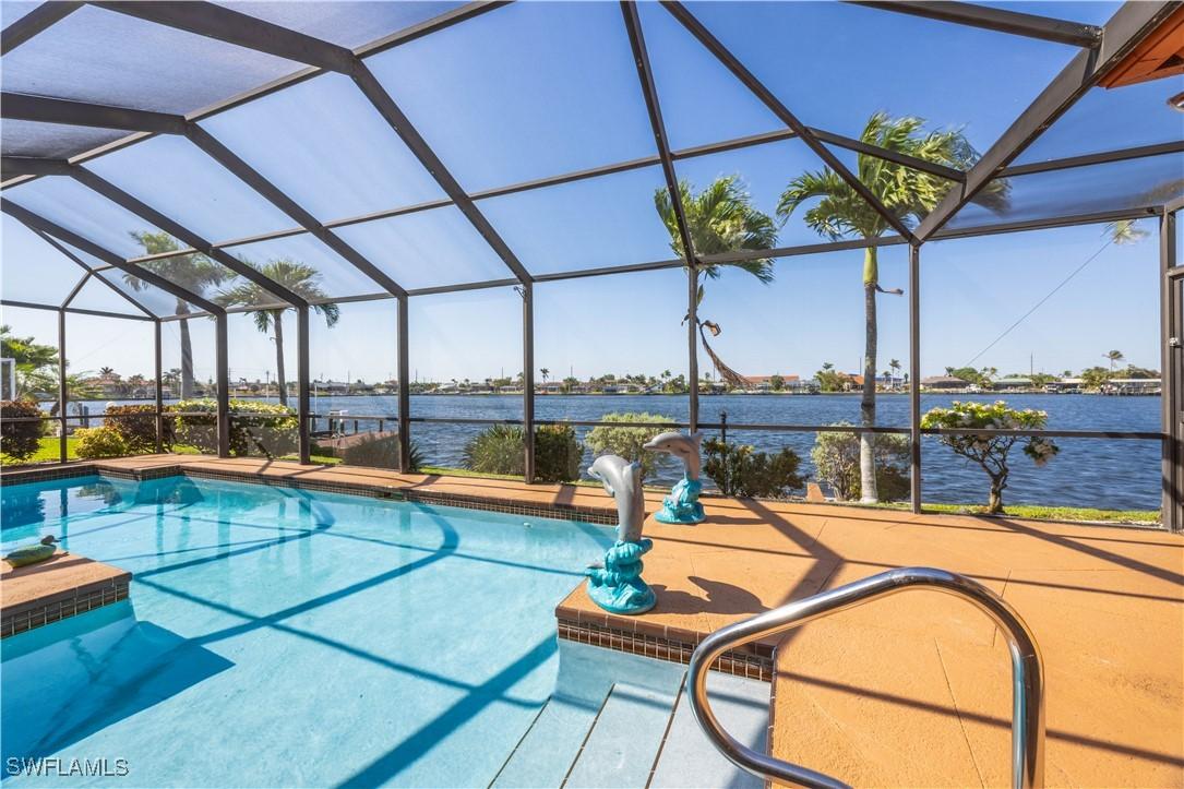 613 SW 49th Ln., Cape Coral, FL 33914