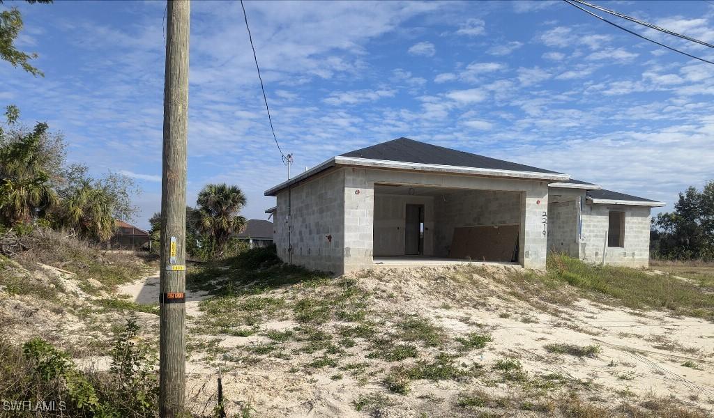 2219 NE 21st Pl., Cape Coral, FL 33909