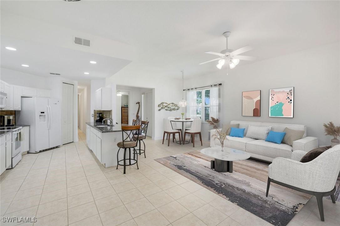 994 Eastham Way #V101, Naples, FL 34104