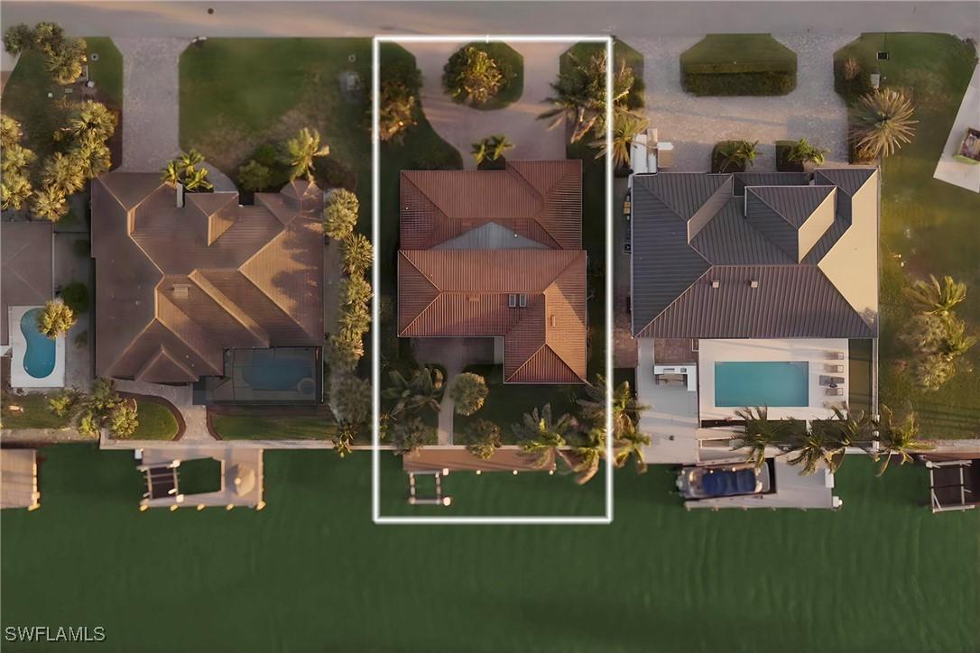 419 Pine Ave., Naples, FL 34108