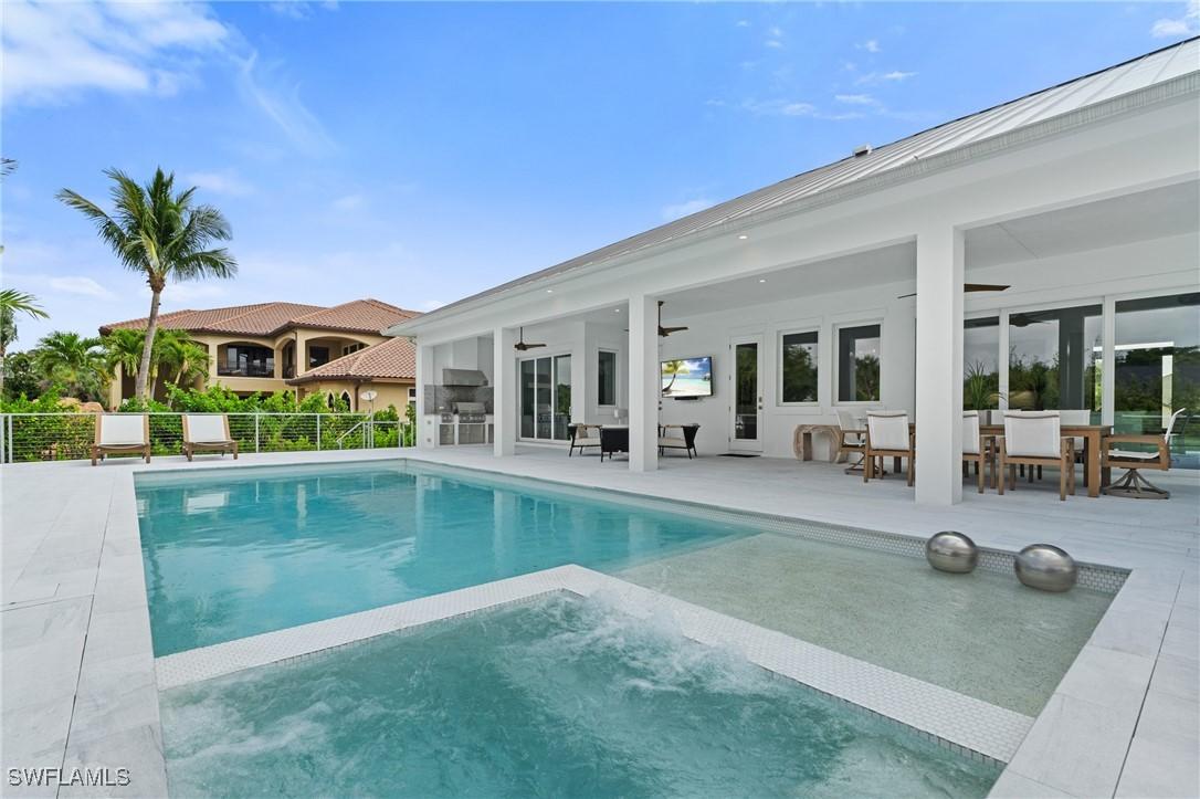 12601 Apopka Ct., North Fort Myers, FL 33903