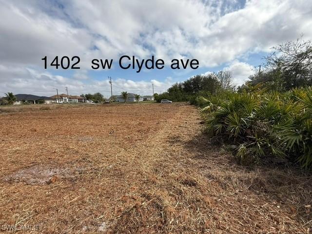 1402 Clyde Ave., Lehigh Acres, FL 33976
