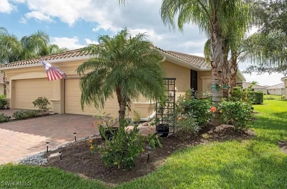 2035 Wellington St., Naples, FL 34120