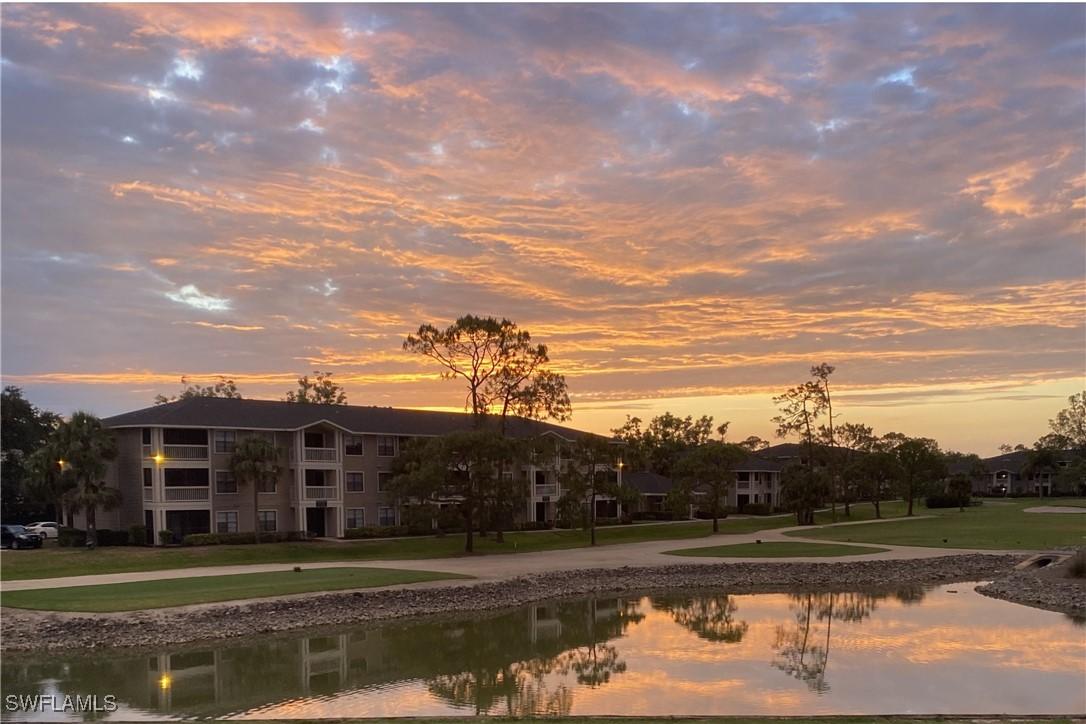 940 Woodshire Ln. #M10, Naples, FL 34105
