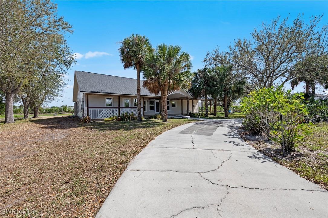 12151 Blasingim Rd., Fort Myers, FL 33966
