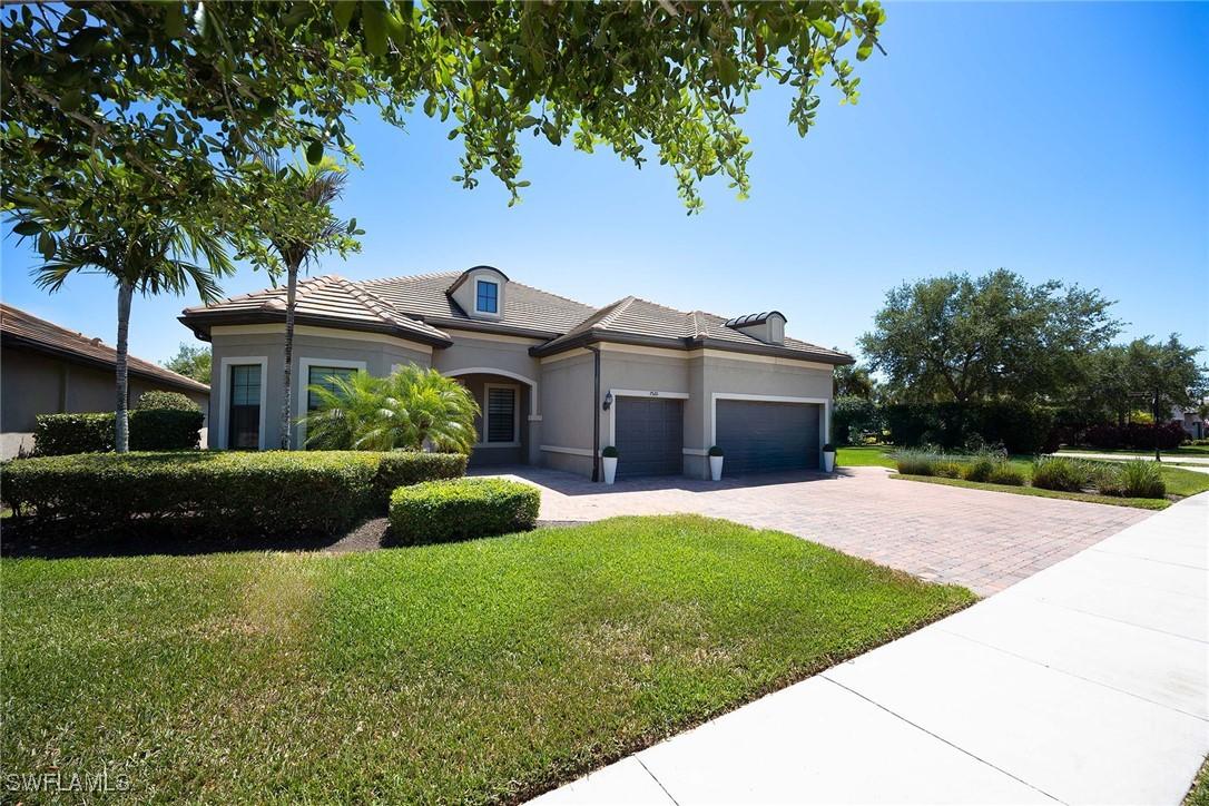 7520 Blackberry Dr., Naples, FL 34114