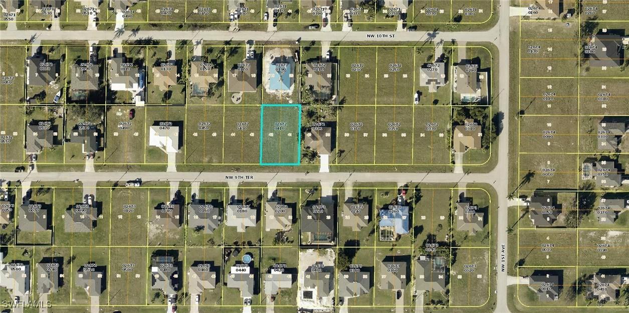 121 NW 9th Ter., Cape Coral, FL 33993