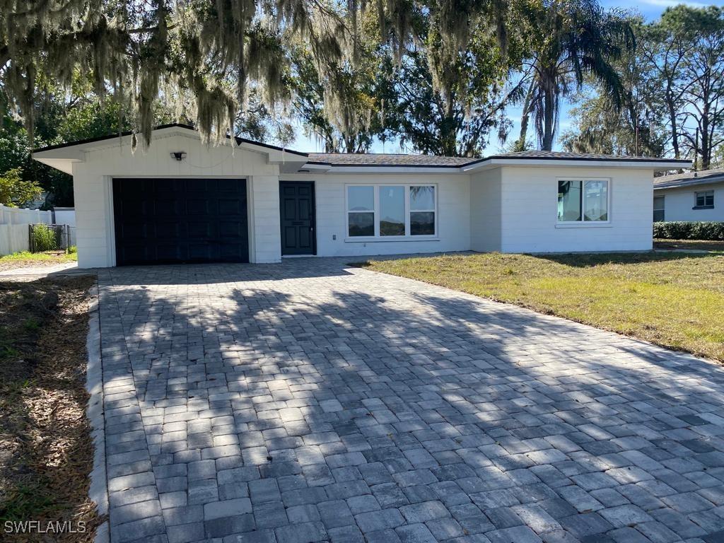 1204 Lake Elbert Dr., Winter Haven, FL 33880