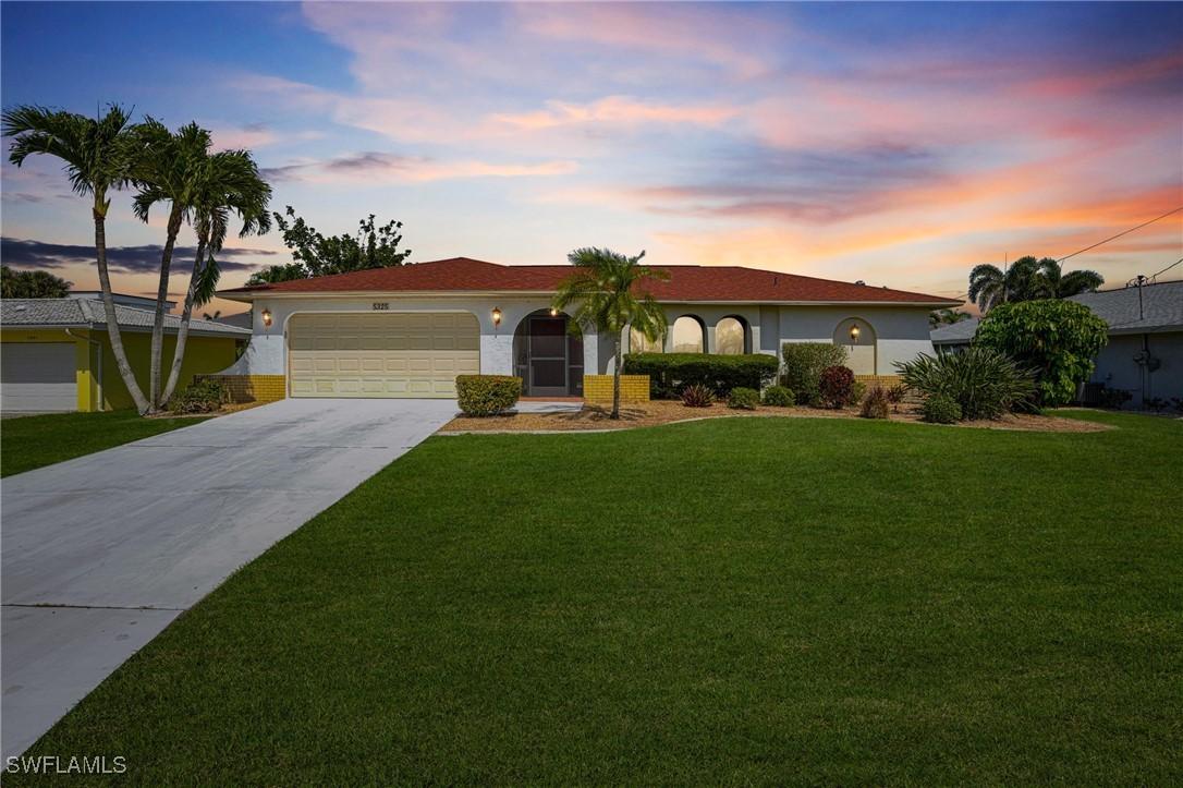 5325 Colonade Ct., Cape Coral, FL 33904