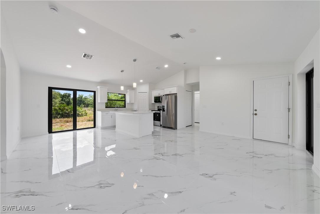 3704 E 19th St., Lehigh Acres, FL 33972