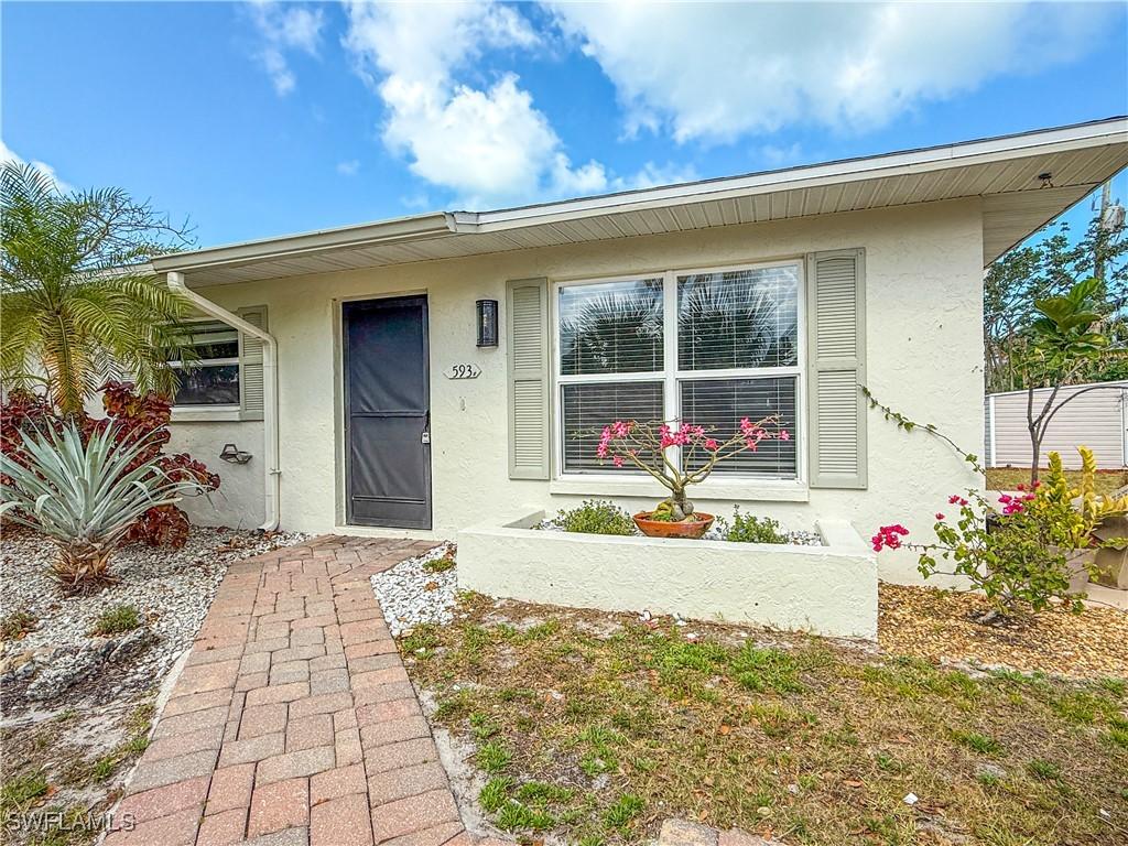 593 92nd Ave. #A & B, Naples, FL 34108