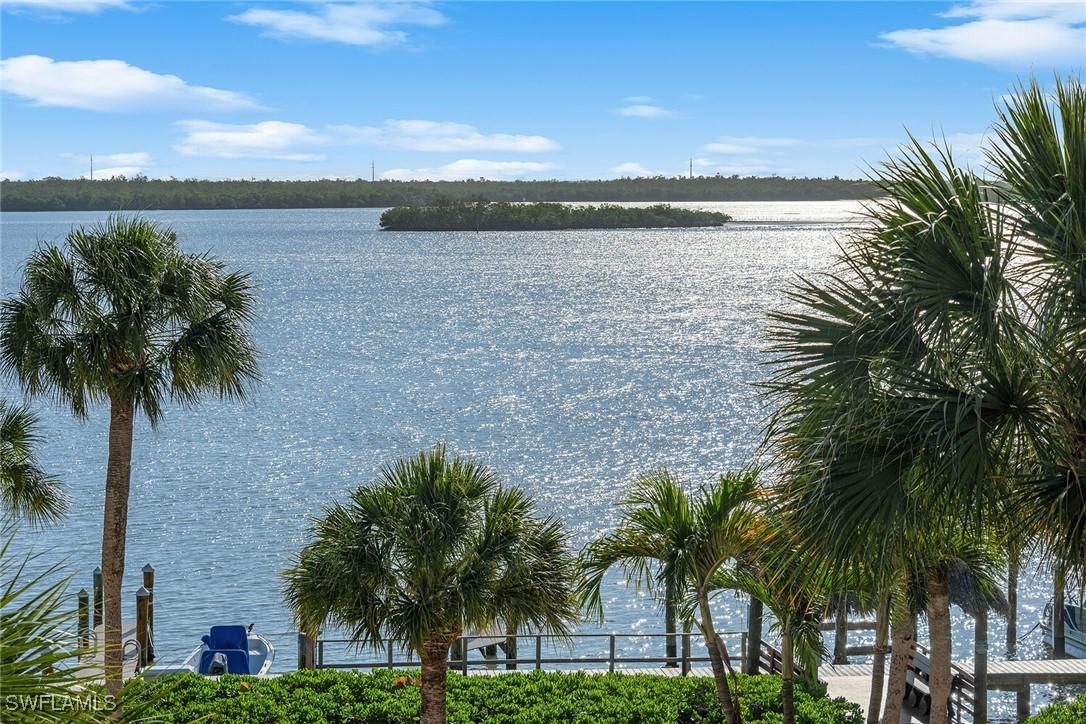 1085 Bald Eagle Dr. #E409, Marco Island, FL 34145