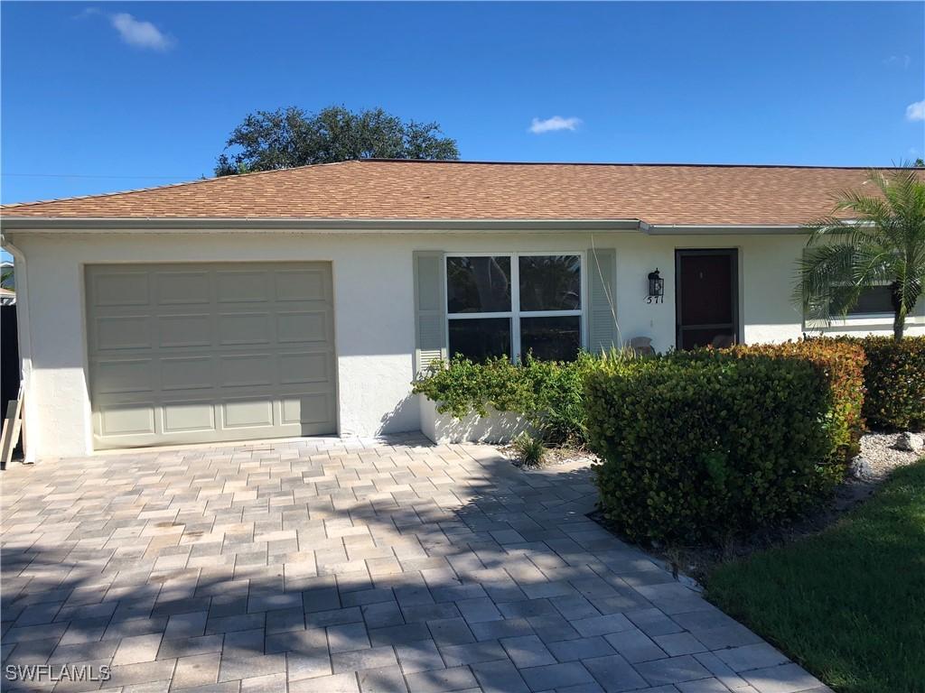 571-575 99th Ave., Naples, FL 34108