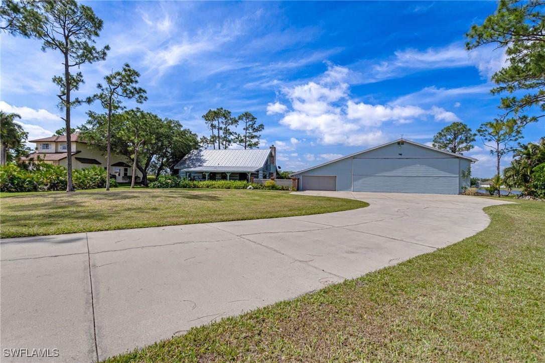 18631 Baseleg Ave., North Fort Myers, FL 33917