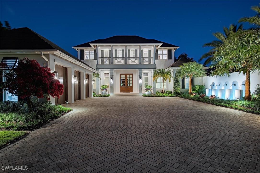 3525 Fort Charles Dr., Naples, FL 34102