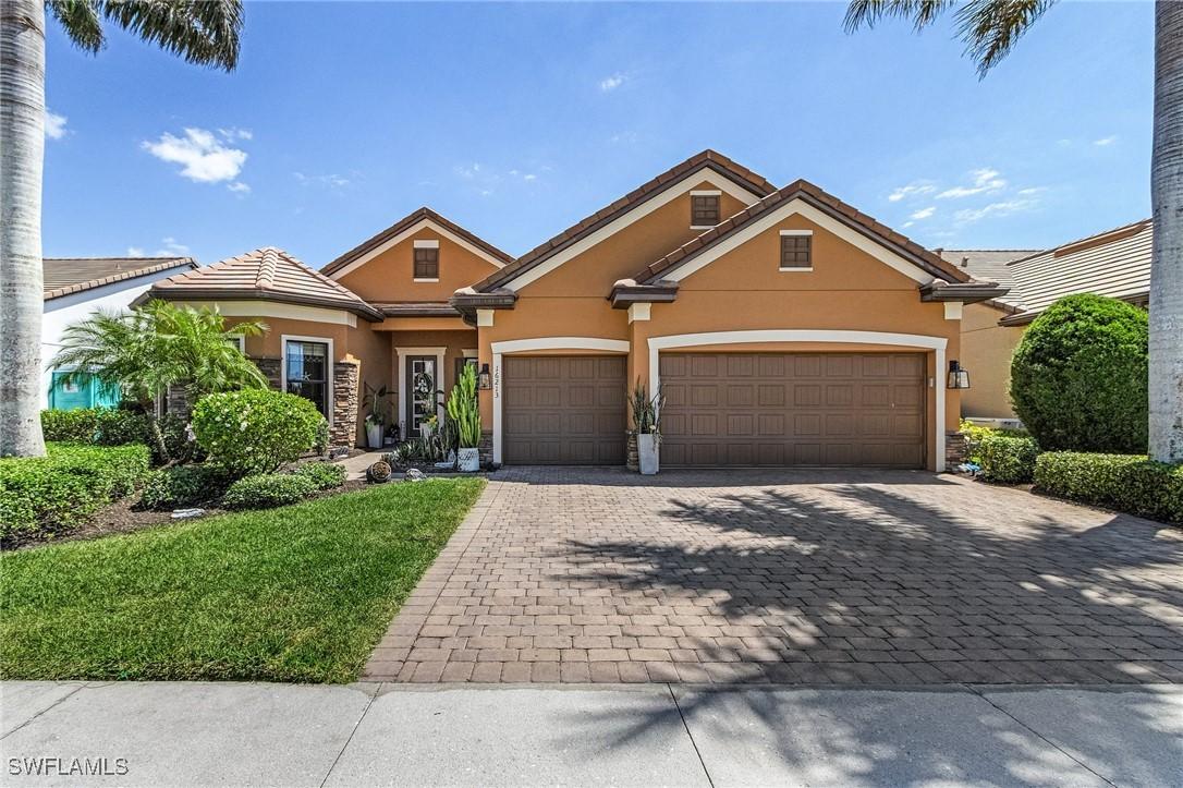 16213 Camden Lakes Cir., Naples, FL 34110