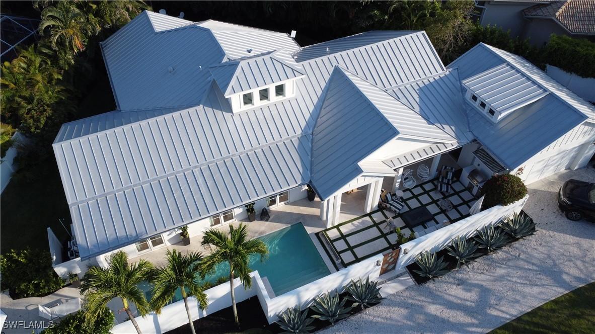 700 Rudder Rd., Naples, FL 34102