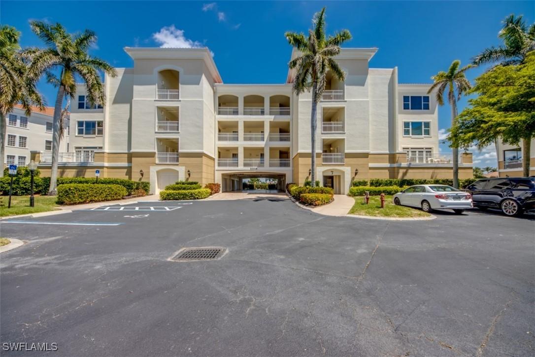 11110 Harbour Yacht Ct. #33D, Fort Myers, FL 33908