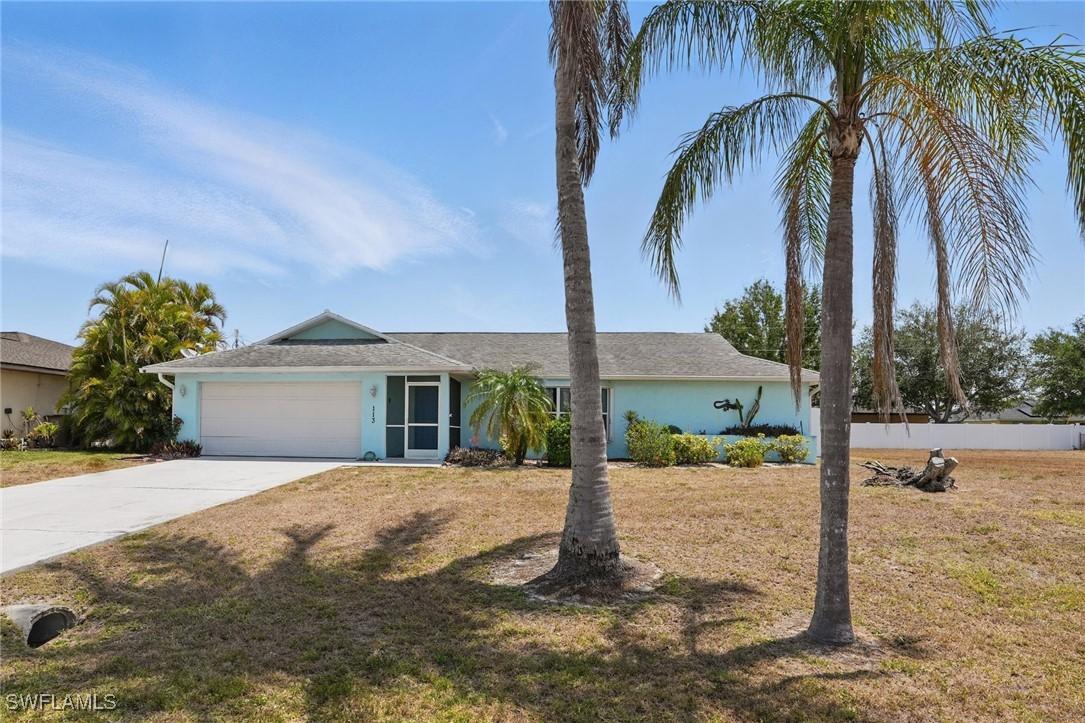 113 NE 8th Pl., Cape Coral, FL 33909