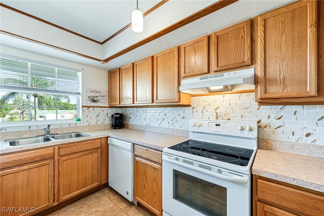 7049 New Post Dr. ## 7, North Fort Myers, FL 33917