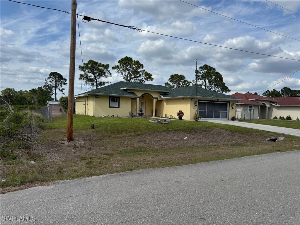 1127 Foggia St., Lehigh Acres, FL 33974