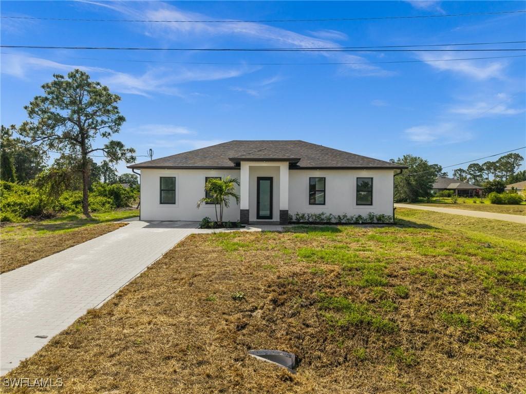 371 Peerless St., Lehigh Acres, FL 33974