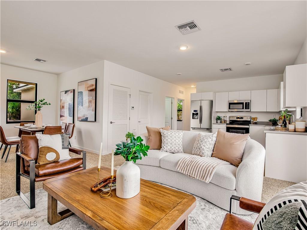 809 Bell Blvd., Lehigh Acres, FL 33974