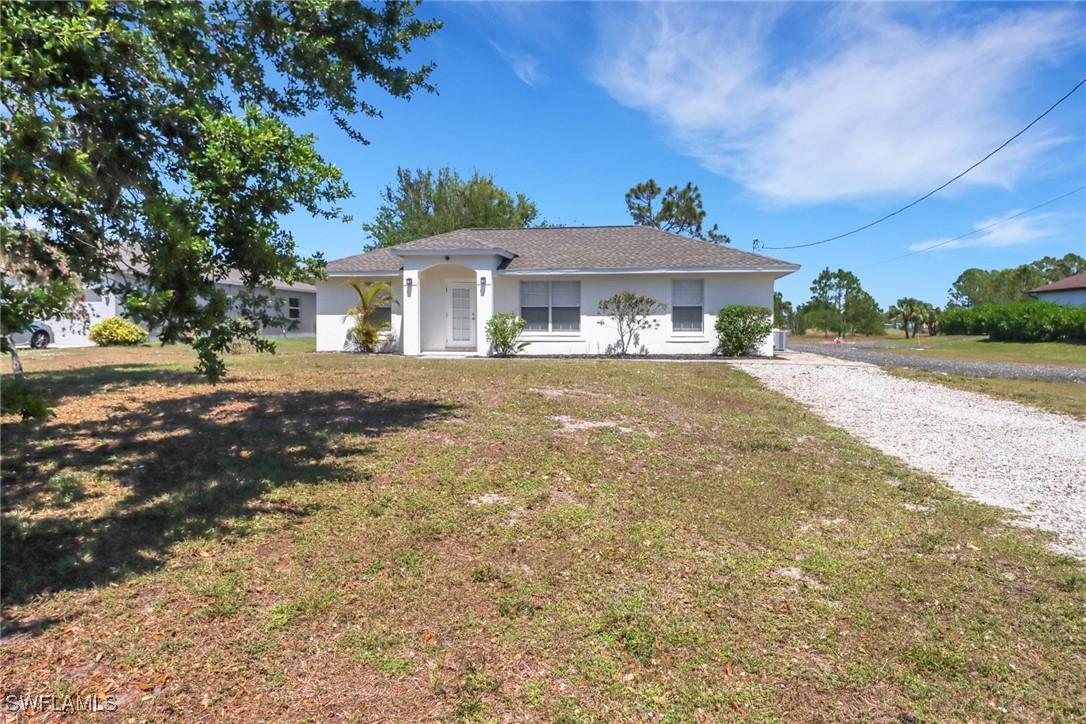 2575 39th Ave., Naples, FL 34120