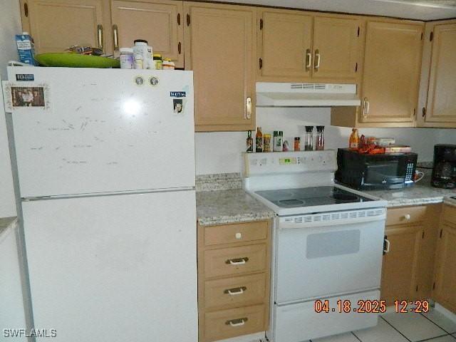 2100 Barkeley Ln. #14, Fort Myers, FL 33907
