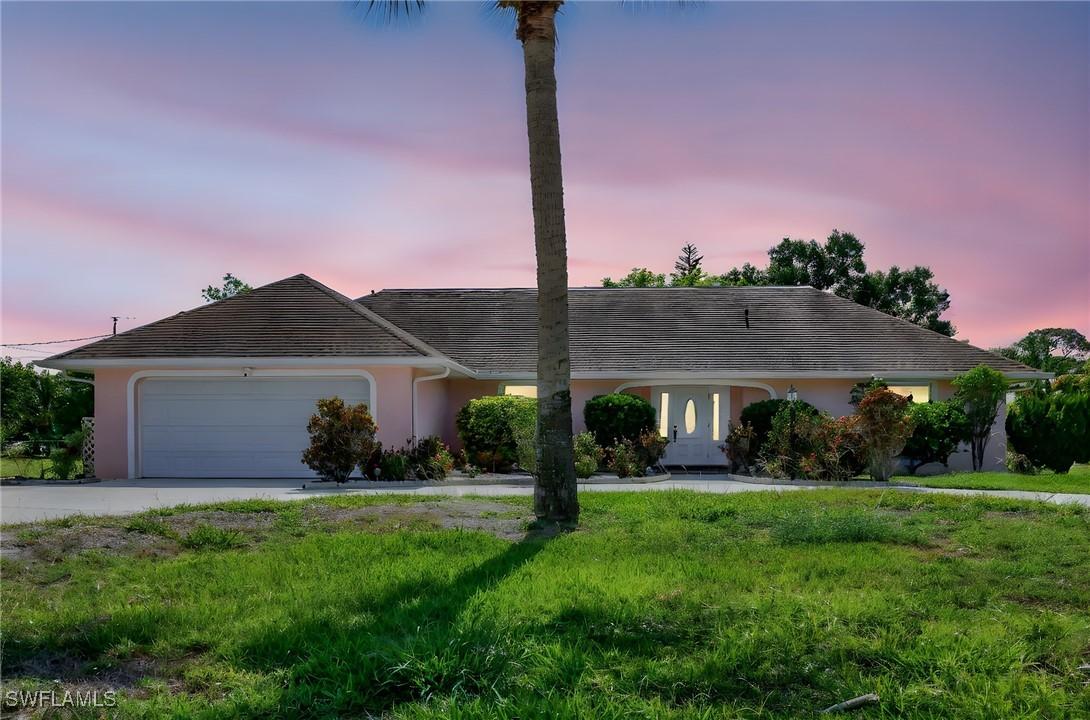 310 Lake Ave., Lehigh Acres, FL 33936