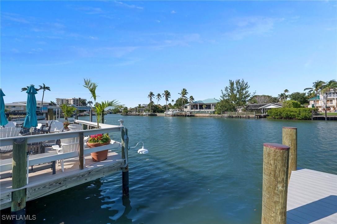 1950 Gulf Shore Blvd. #101, Naples, FL 34102