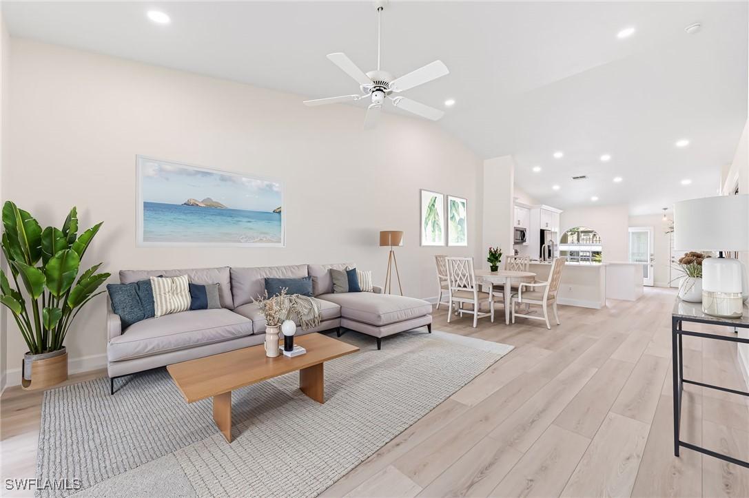 8562 Mustang Dr. #31, Naples, FL 34113