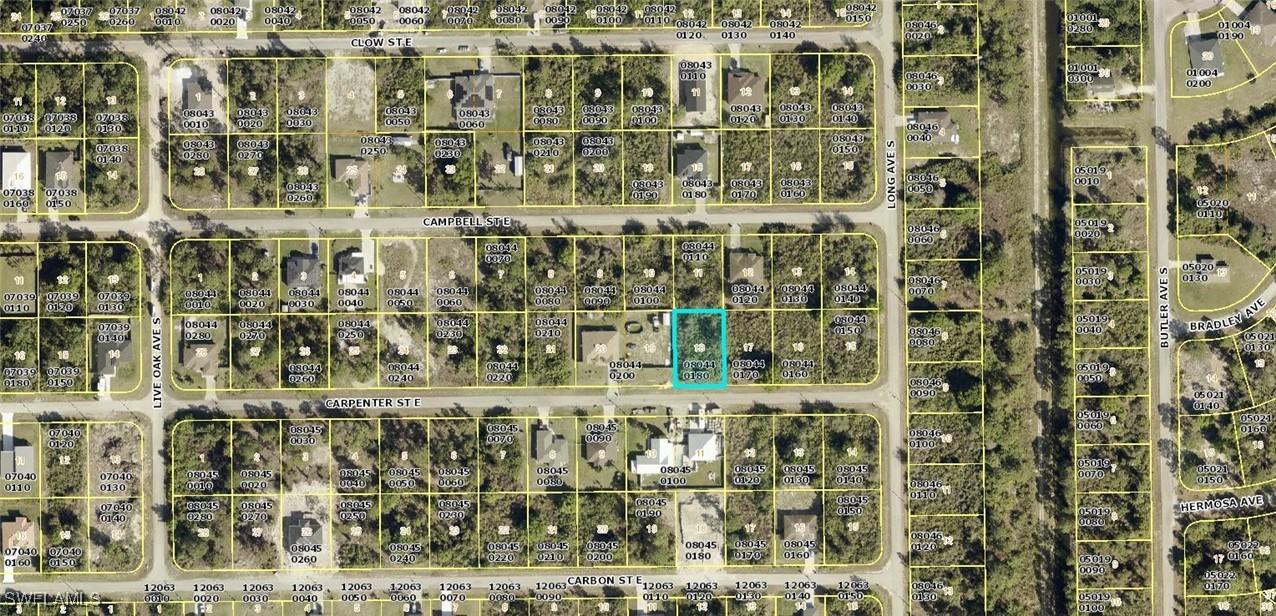 867 Carpenter St., Lehigh Acres, FL 33974