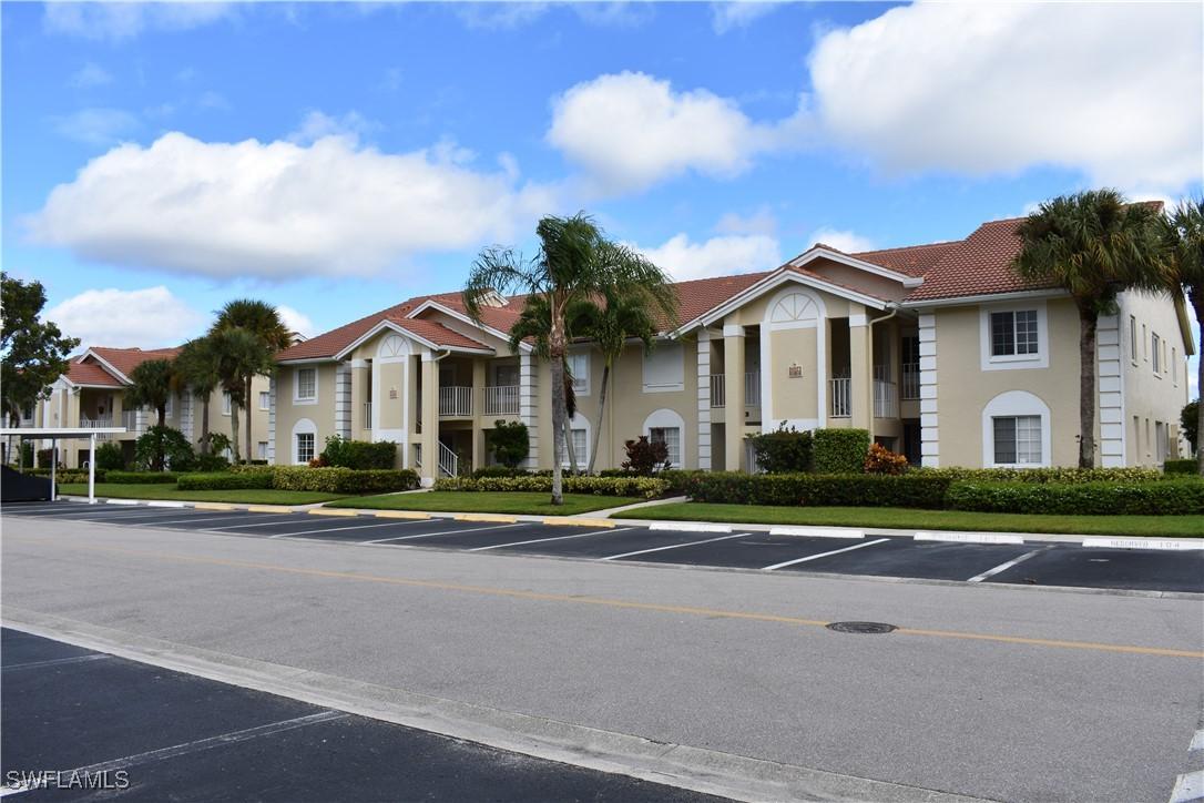 7724 Jewel Ln. #Y-101, Naples, FL 34109