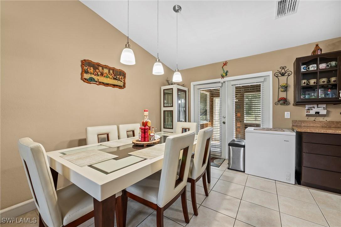570 20th St., Naples, FL 34120