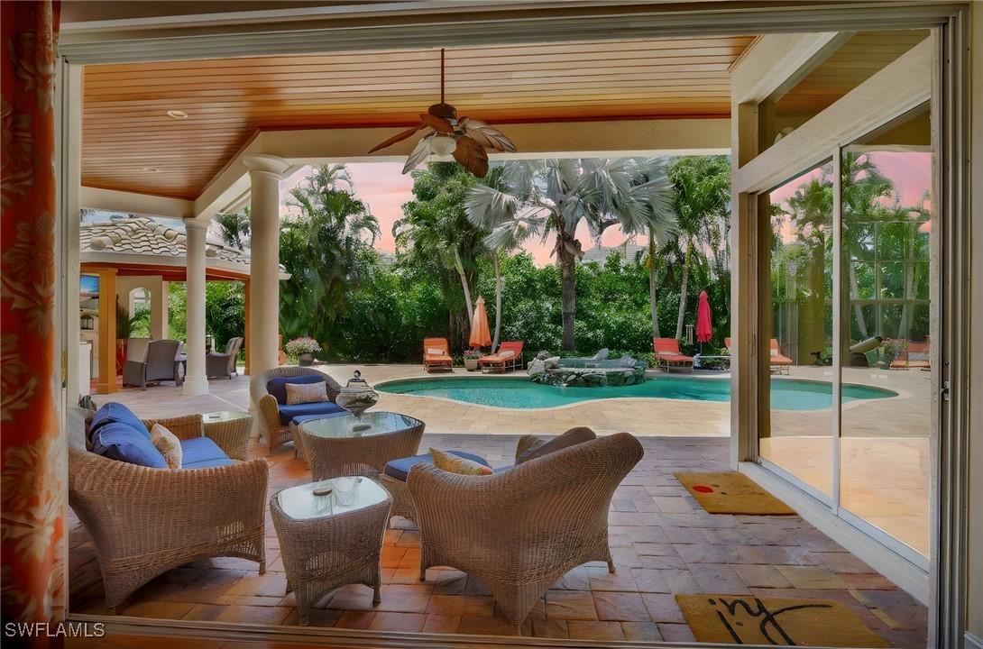 2363 Crayton Rd., Naples, FL 34103