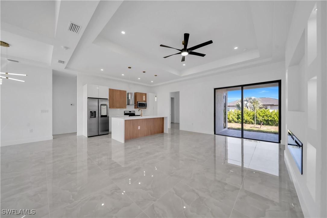 2909 NW 6th Ave., Cape Coral, FL 33993