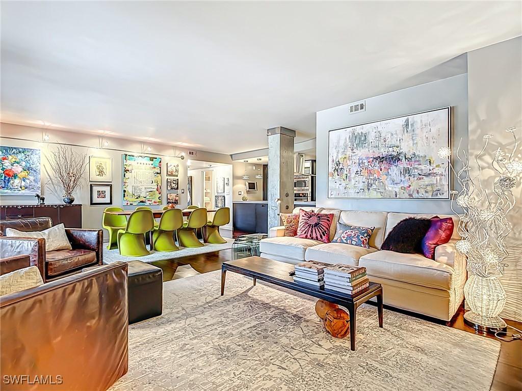 3399 Gulf Shore Blvd. #605, Naples, FL 34103