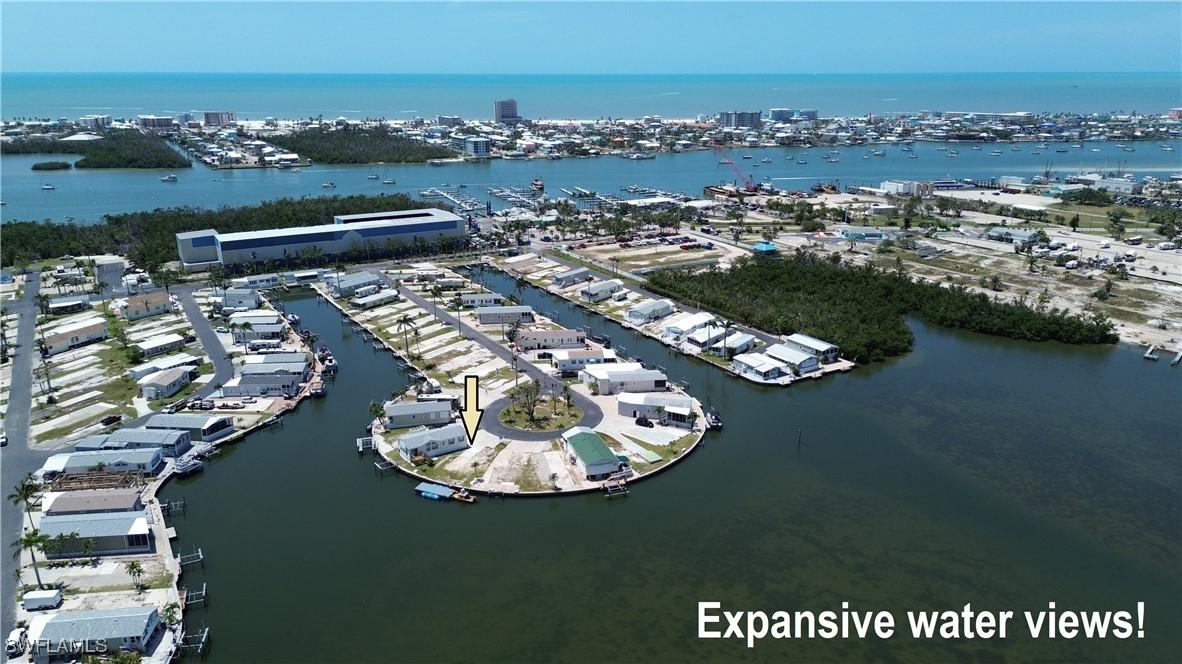 43 Doubloon Way, Fort Myers Beach, FL 33931