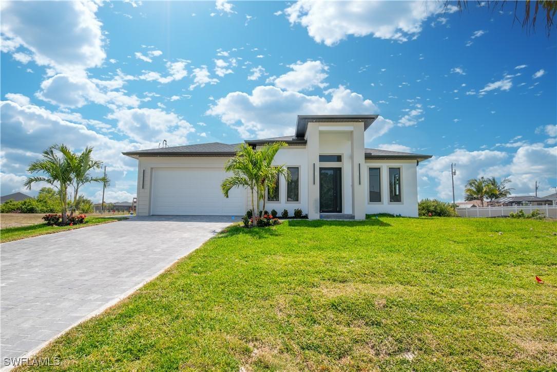 2128 NE 20th Ter., Cape Coral, FL 33909